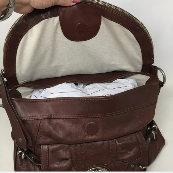 B Makowsky Stash Flap Shoulder Handbag - Picture 7 of 10